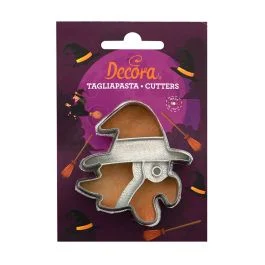 TAGLIAPASTA BEFANA STREGA IN PLASTICA
