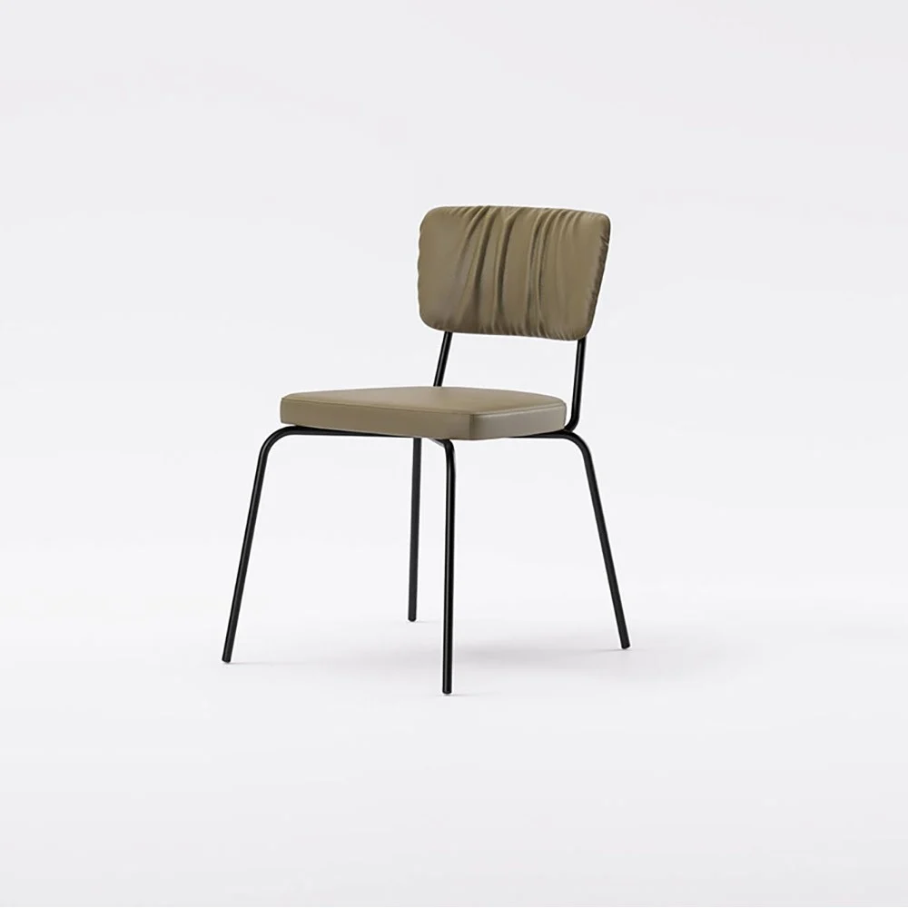 Alma Design Scala sedia con struttura in acciaio verniciato seduta e schienale imbottiti