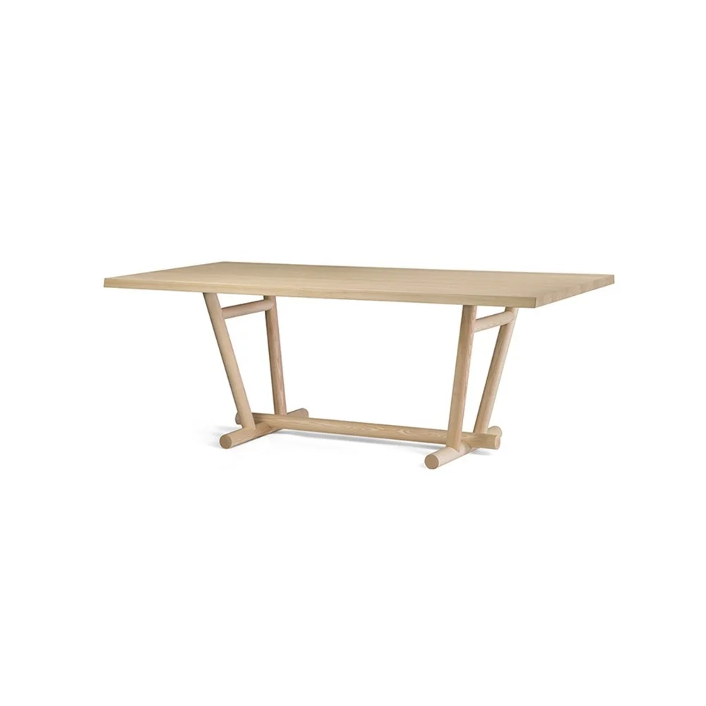 Alma Design Woodbridge tavolo struttura in frassino verniciato piano in multistrato con bordi in massello