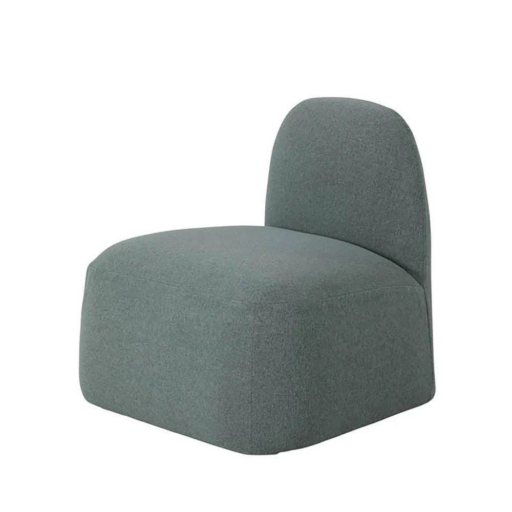 Collezione Galet di Airnova set di tre divanetti e poltroncina pouf forme e dimensioni diverse