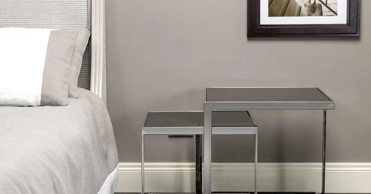 2 tavolini design moderno in acciaio con piano in vetro Bubbi