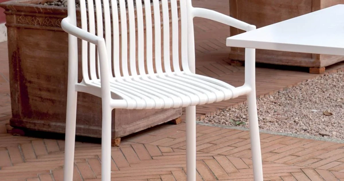 4 Sedie Impilabili da Giardino in Polipropilene Resistente ai Raggi UV - Ondara