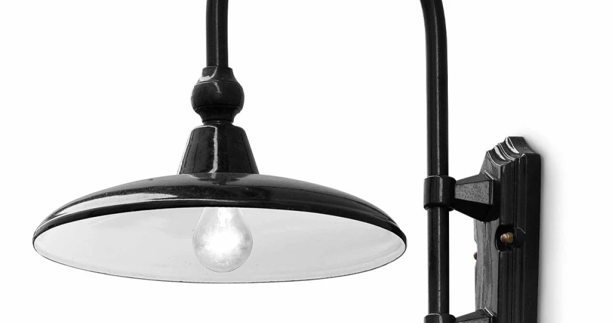 Applique da Esterno in Alluminio Design Classico Made in Italy - Campobasso