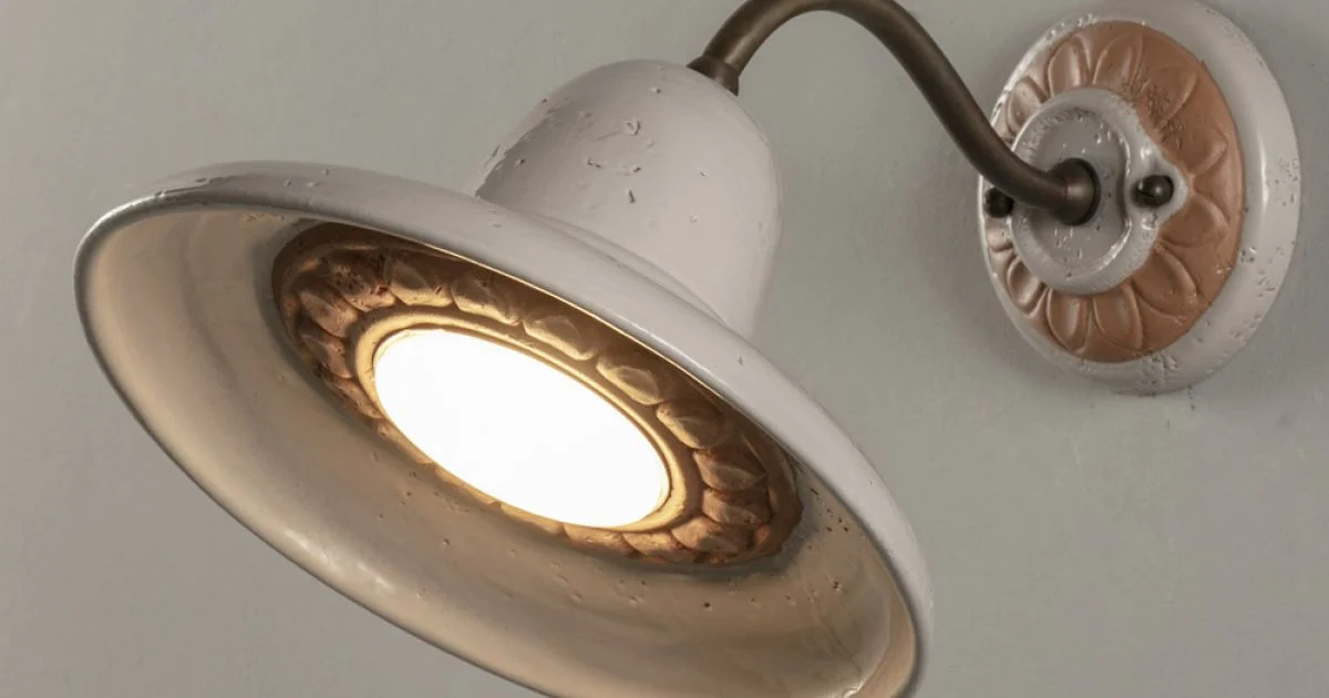Applique Esterno in Galestro e Metallo Fatta a Mano in Italia - Toscot Spoleto