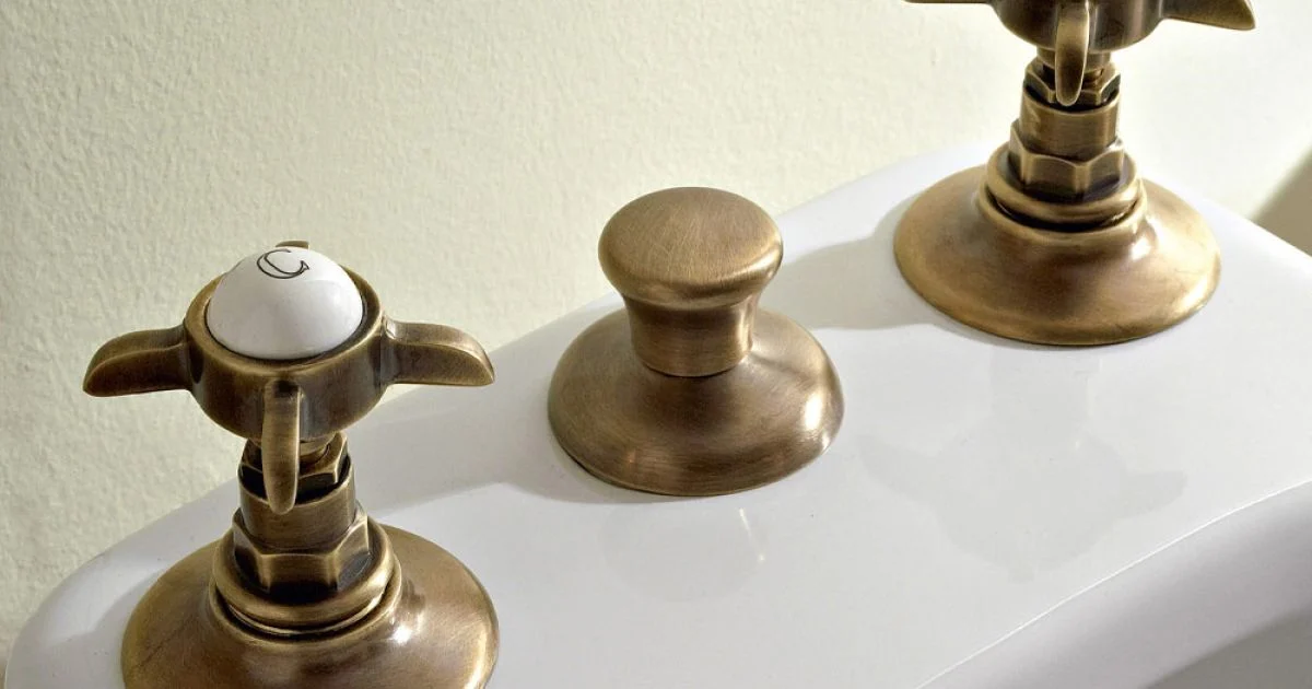 Batteria Bidet 3 Fori Erogazione Interna Ottone e Maniglie a Farfalla - Miriano