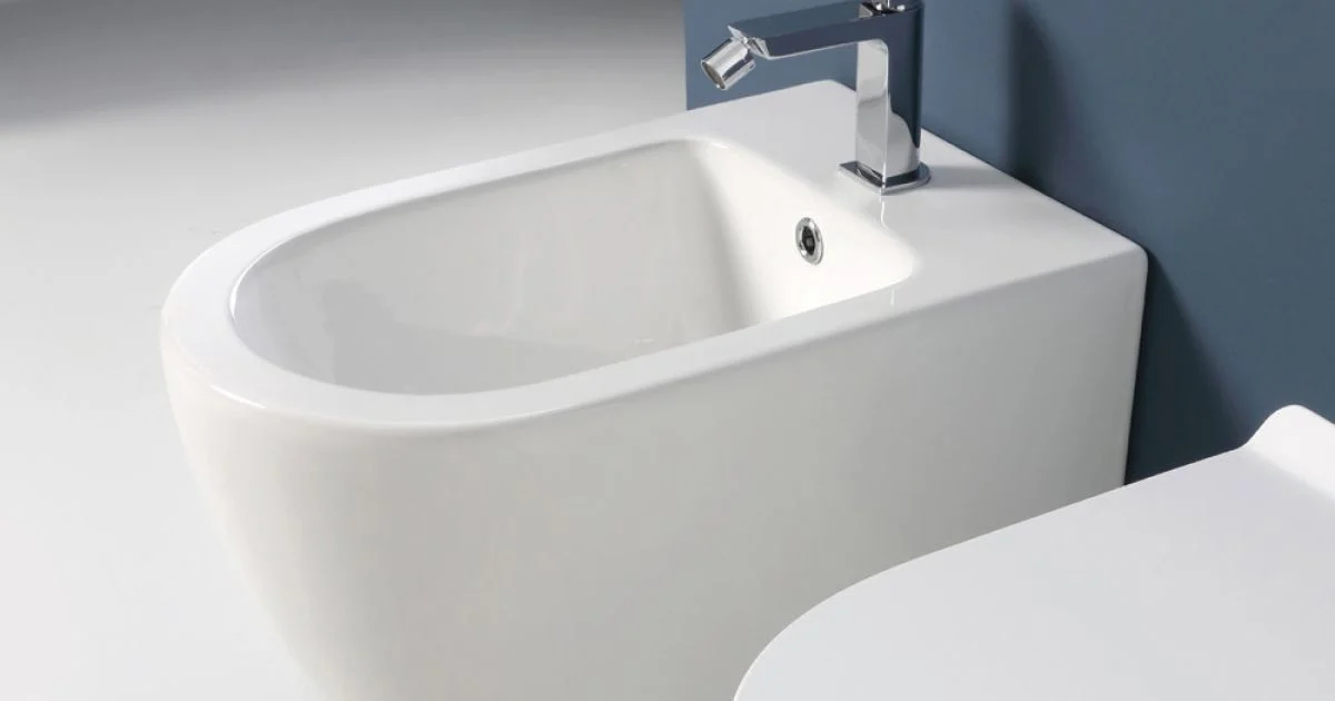 Bidet a Terra Ciclonico Monoforo in Ceramica dal Design Moderno - Aralia