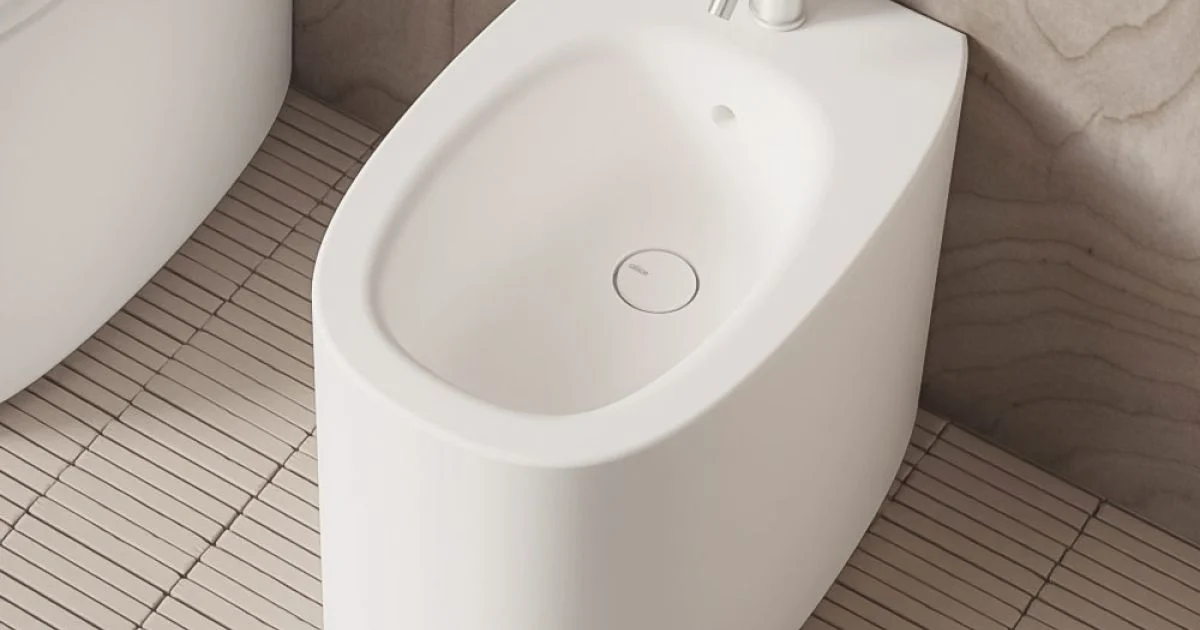 Bidet a Terra in Ceramica di Diversi Colori Made in Italy - Ragazza