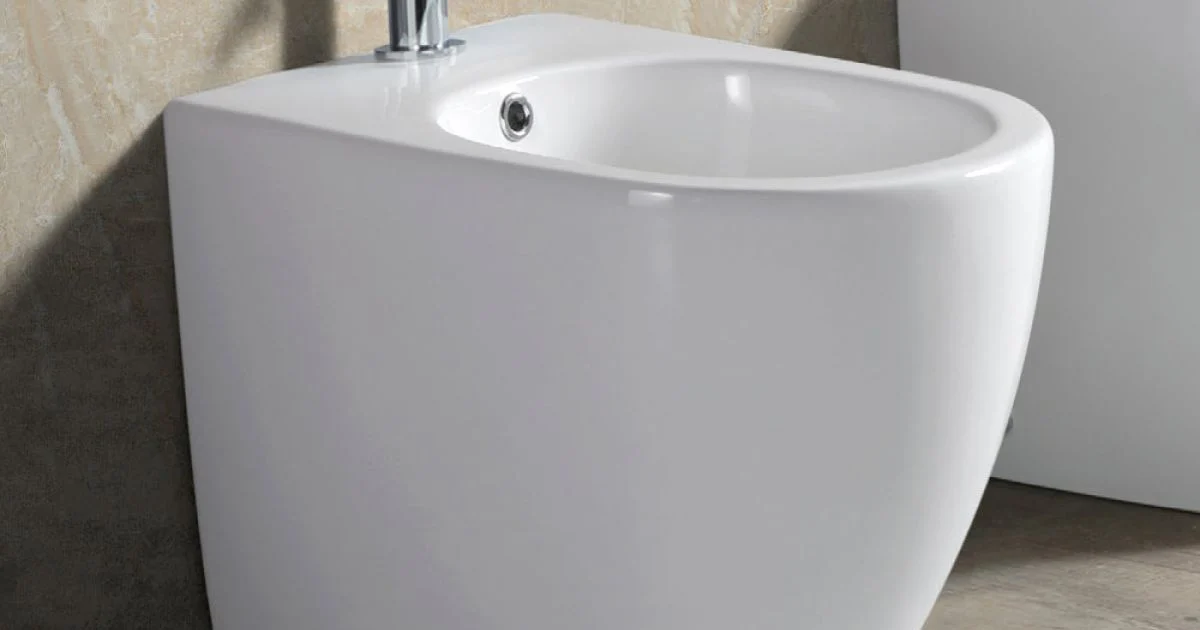 Bidet Monoforo a Terra in Ceramica Bianca Resistente e Design Moderno - Aster