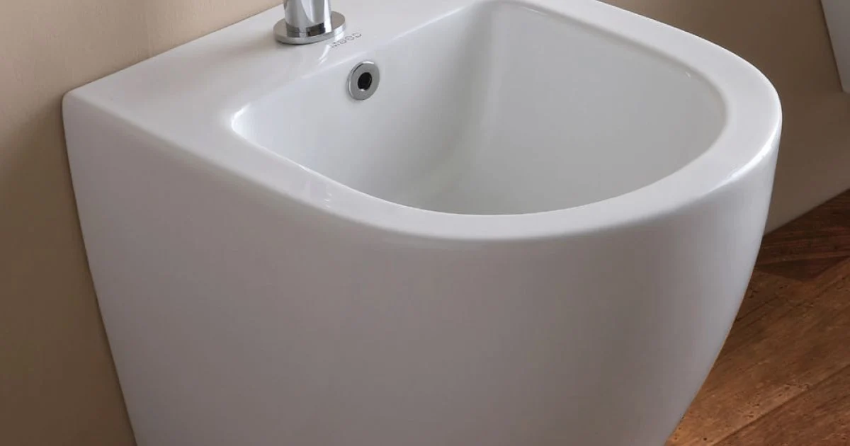 Bidet Monoforo Sospeso in Ceramica Bianca dal Design Moderno - Ginepro