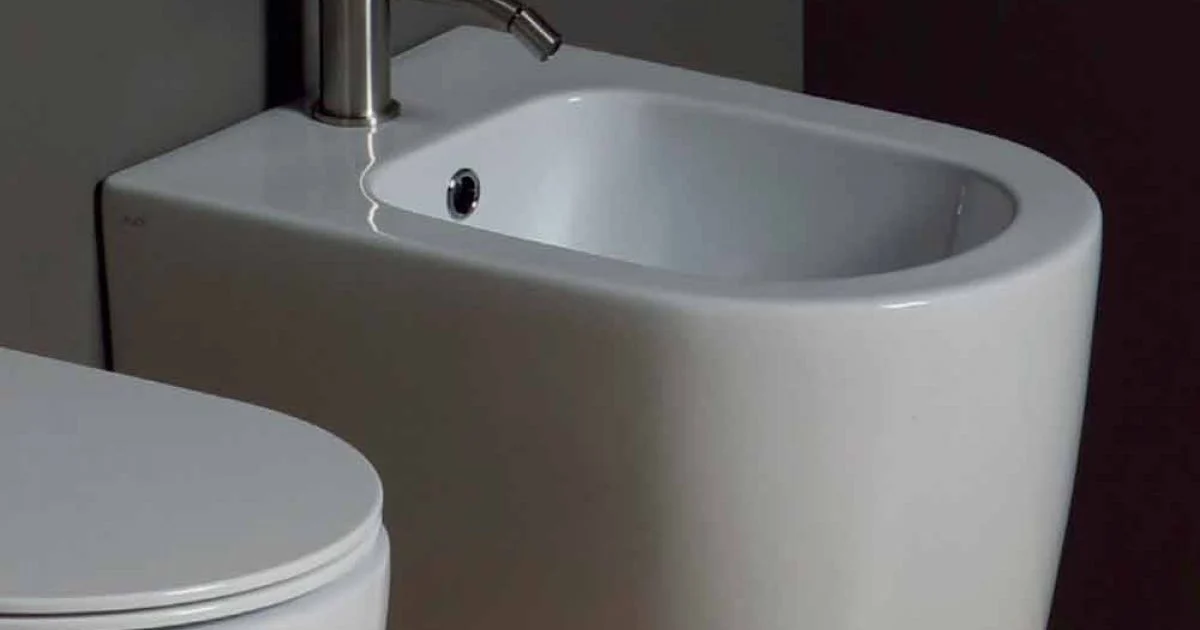 Bidet sospeso in ceramica moderno Shine Square 50x35cm, made in Italy