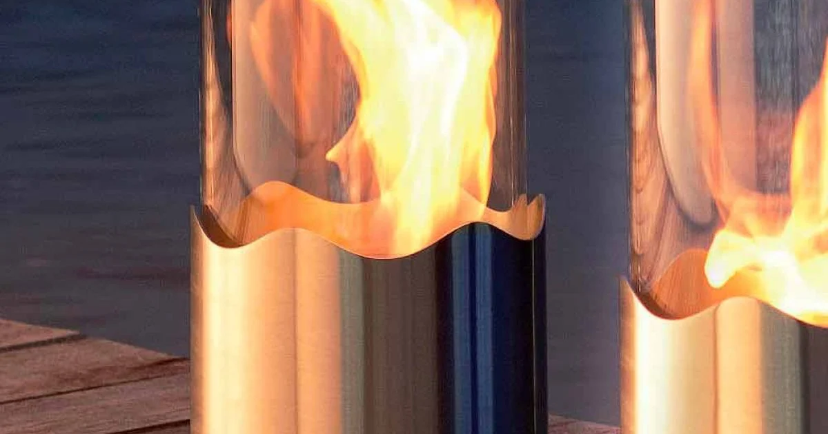Caminetto a bioetanolo da tavolo in acciaio inox e vetro Leon, made in Italy
