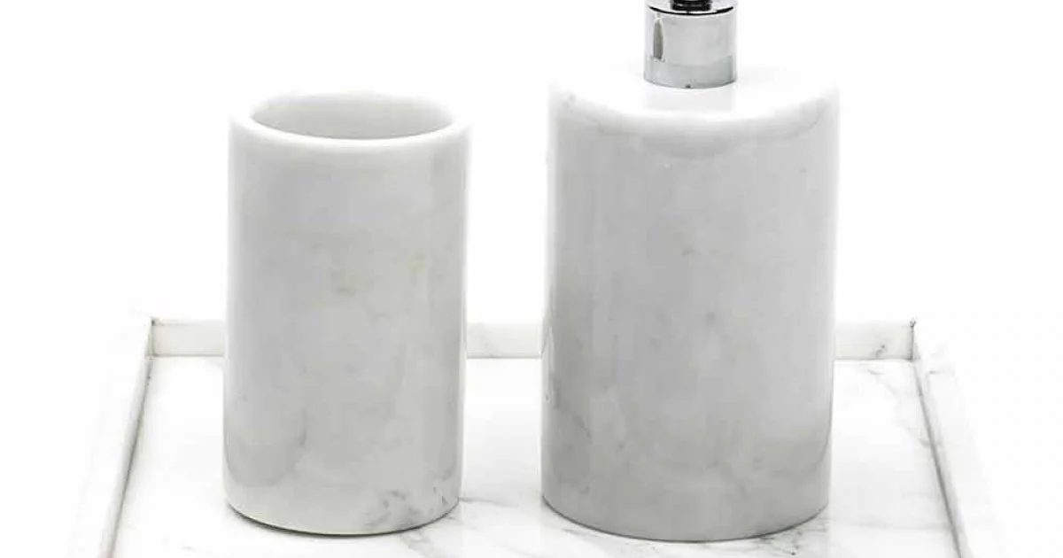 Composizione Accessori da Bagno in Marmo Bianco di Carrara Made in Italy - Tuono
