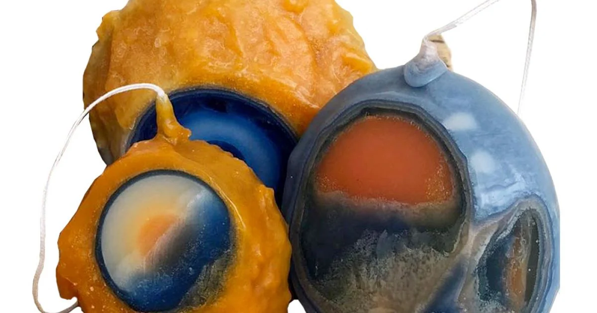 Composizione di 3 Candele Colorate in Cera, Pezzi Unici, Made in Italy - Dela
