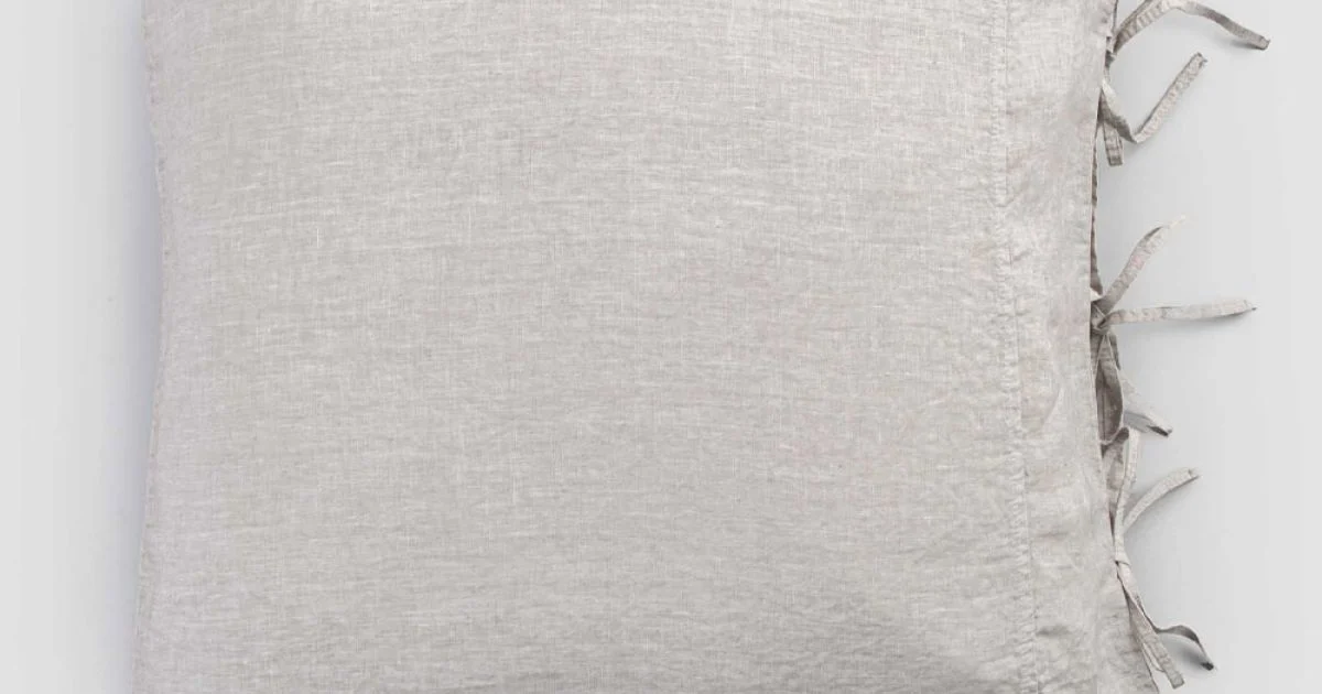 Federa in Lino Leggero Gesso o Retrò con Laccetti Design Quadrato - Prisco