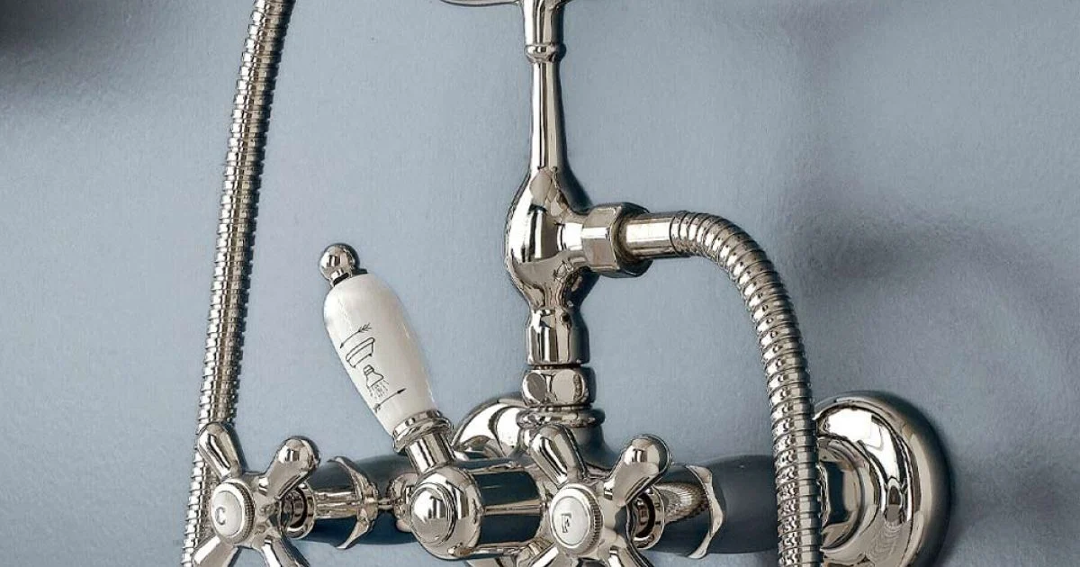 Gruppo Vasca da Bagno con Doccetta in Ottone Artigianale - Ercolina