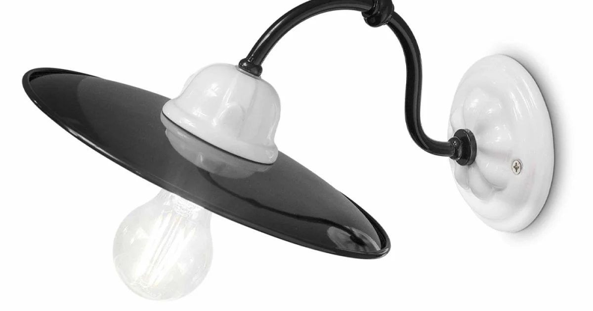 Lampada a Parete in Ceramica Bianca e Metallo Nero Stile Vintage - Potenza