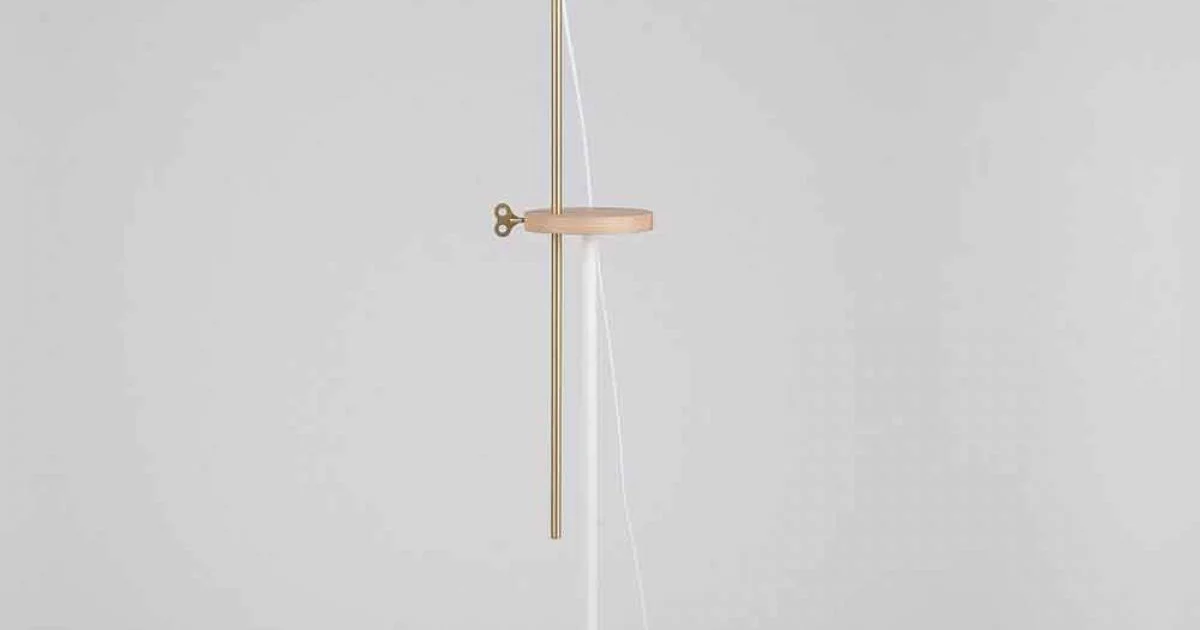 Lampada a Piantana Design in Acciaio, Frassino e Ottone Made in Italy - Pitulla