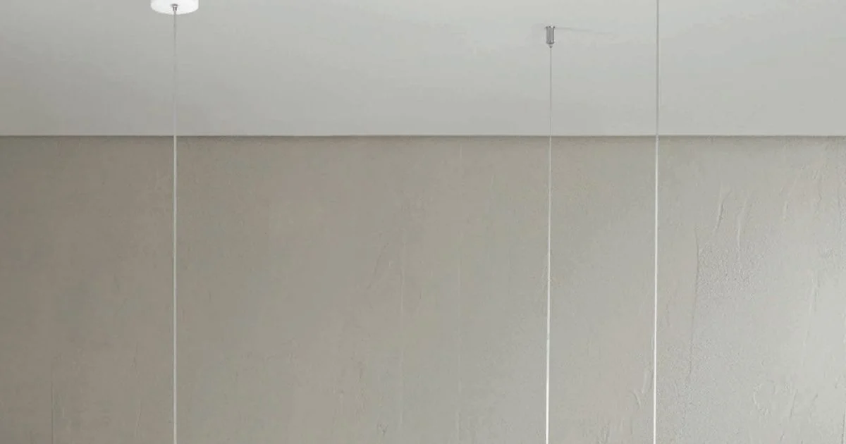 Lampada a Sospensione con Luce LED Rotonda Orizzontale in Metallo - Gelso