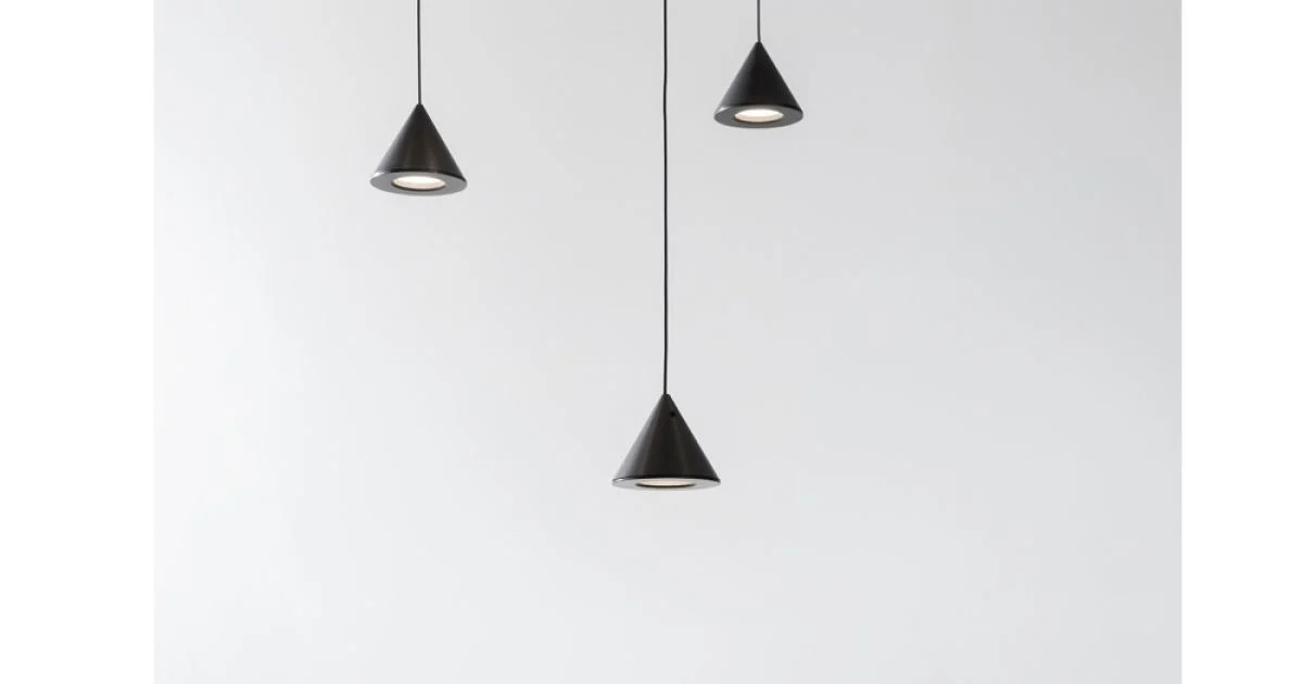 Lampada a Sospensione Design 5 o 7 Luci Filo in Alluminio Nero - Mercado