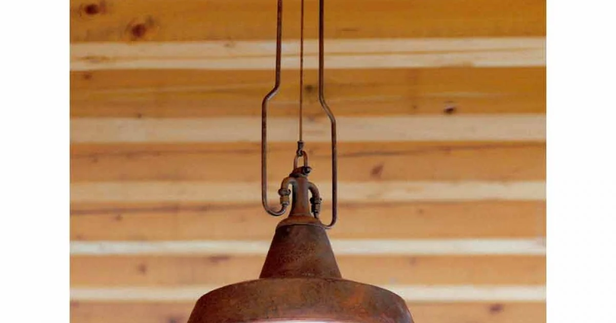 Lampada a sospensione in rame ed ottone anticati Fonderia di Aldo Bernardi