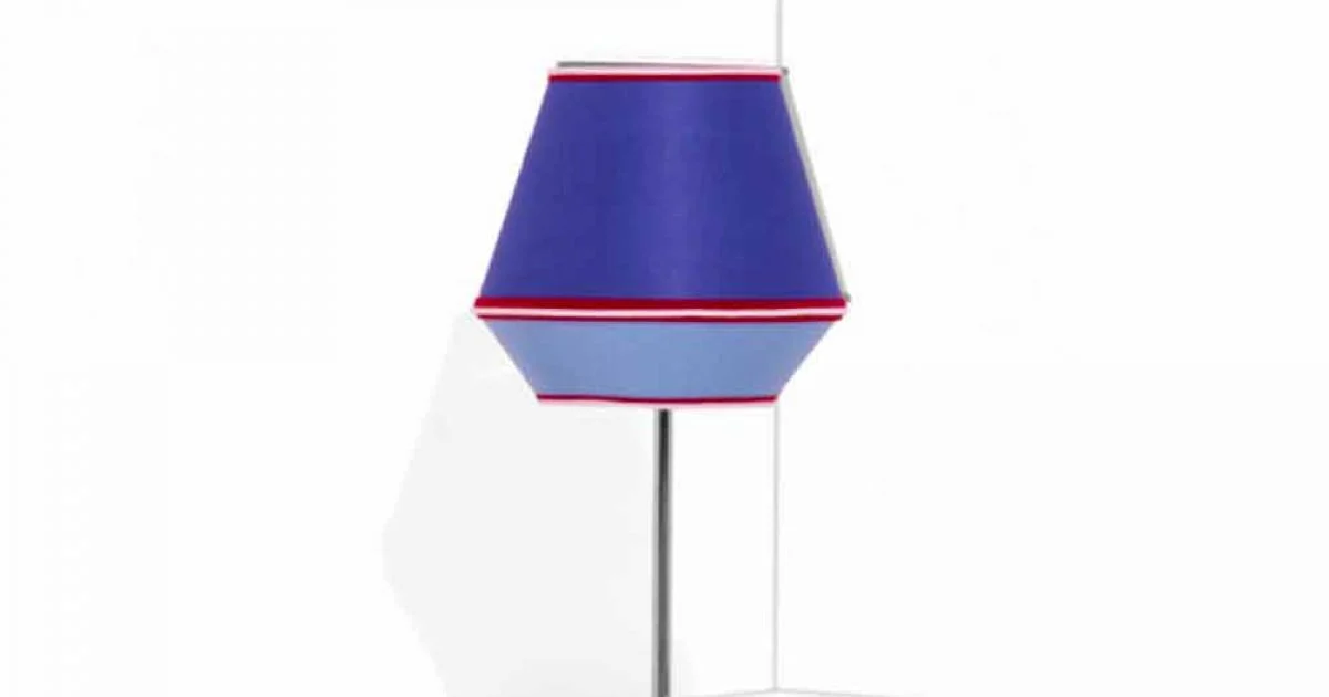 Lampada da Tavolo Blu con Struttura in Metallo Cromato Made in Italy - Soya