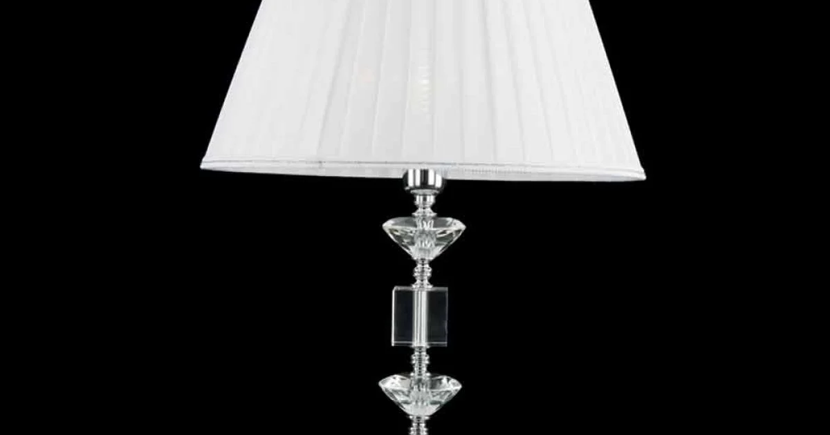 Lampada da tavolo di design in vetro e cristallo Ivy, made in Italy