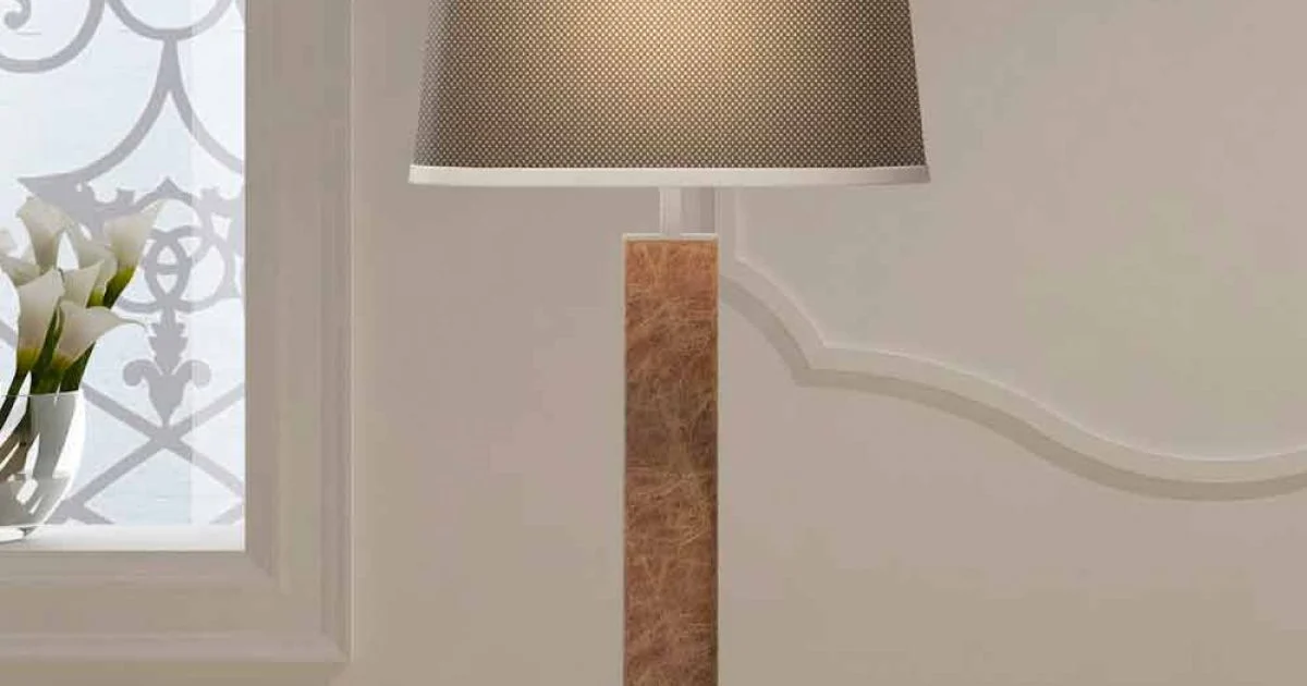 Lampada da Tavolo in Metallo con Paralume in Tessuto Made in Italy - Jump
