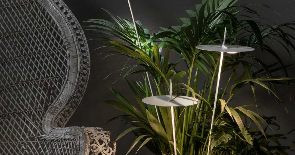 Lampada da Terra Giardino Alluminio Bianco Design a Foglia Ninfea - Cipriam