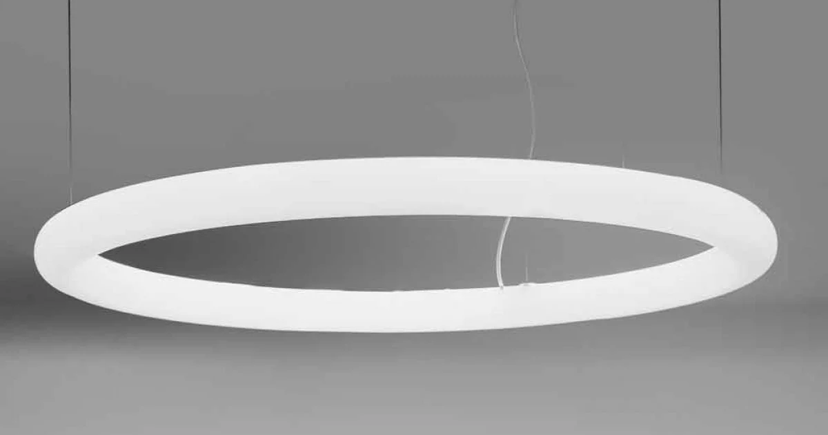 Lampada a Sospensione Tonda a LED in Polietilene Made in Italy - Slide Giotto