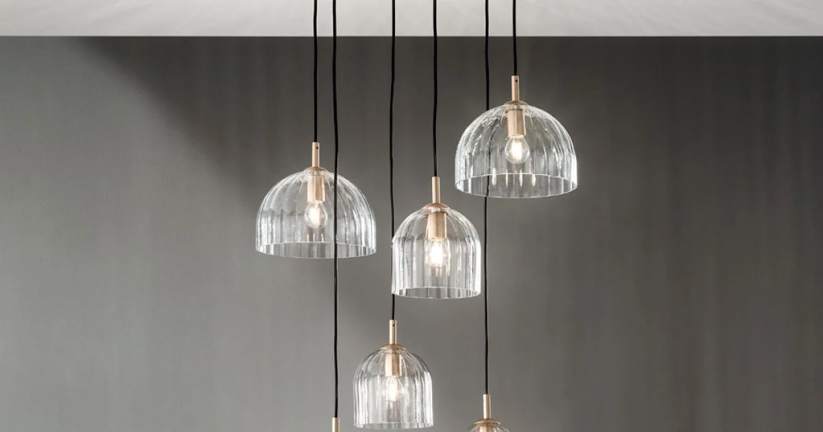 Lampada Sospesa in Vetro Soffiato Rigato e Metallo Verniciato - Giuliano
