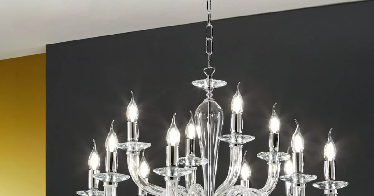 Lampadario 12 Luci Classico in Vetro Trasparente Fatto in Italia - Rapallo