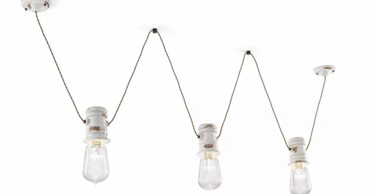 Lampadario a tre faretti a sospensione artigianale Jayda Ferroluce