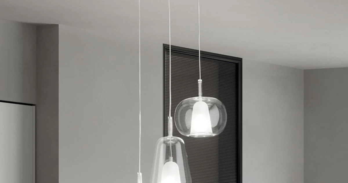 Lampadario con 3 Diffusori in Vetro Soffiato Trasparente Made in Italy - Trilly
