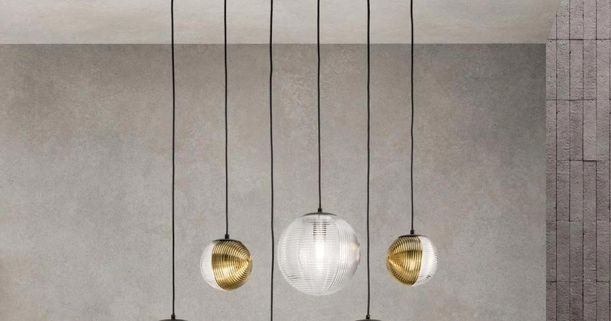 Lampadario con 6 Luci in Vetro Soffiato a Forma di Sfera Made in Italy - Prilla