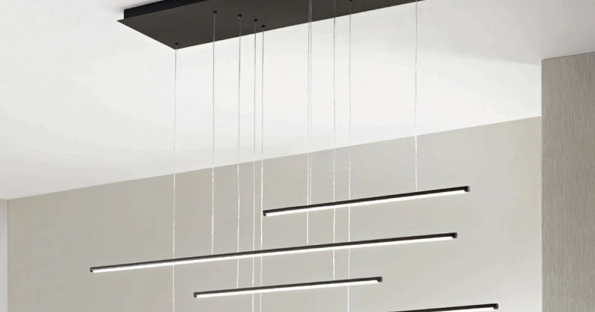Lampadario con Luci LED Orizzontali in Metallo e Cavetti Regolabili - Arancio