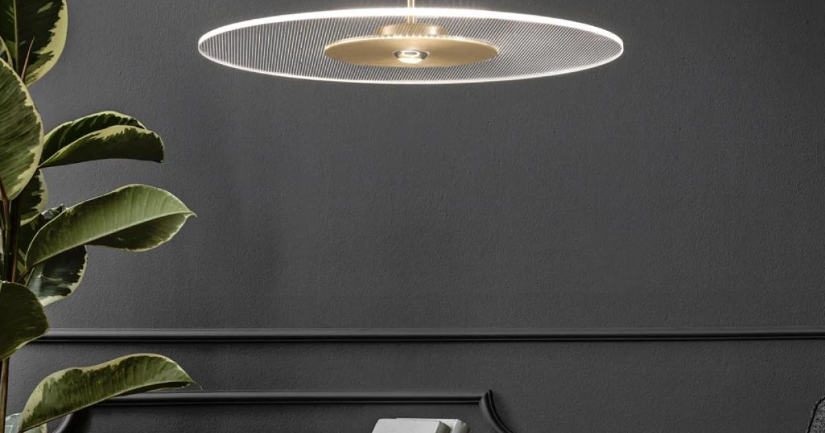 Lampadario in Metallo e Diffusore in Plexiglass Micro-Puntinato - Nora