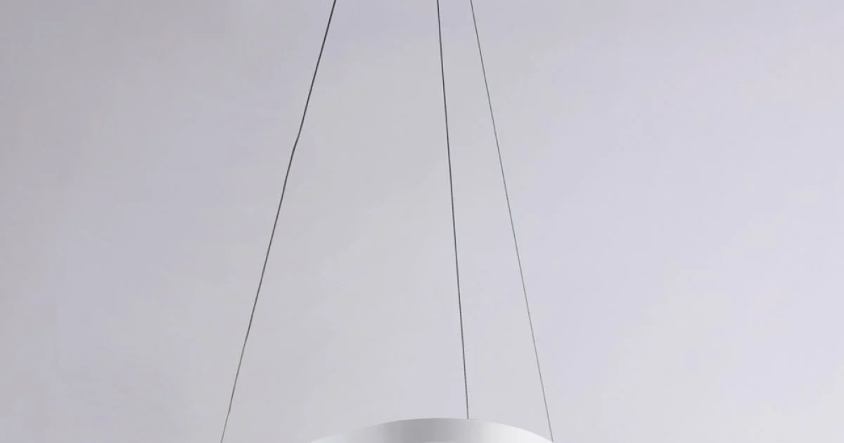 Lampadario in vetro e metallo per illuminare interni eleganti – Voyager
