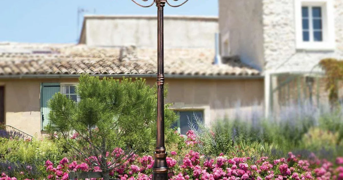Lampione 2 Luci Stile Vintage in Alluminio Realizzato in Italia - Doroty