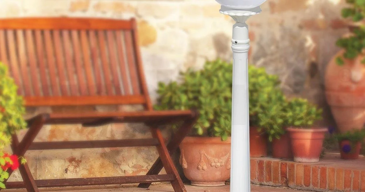 Lampione Alto 110 cm in Acrilico e Alluminio Bianco Made in Italy - Trovabianco