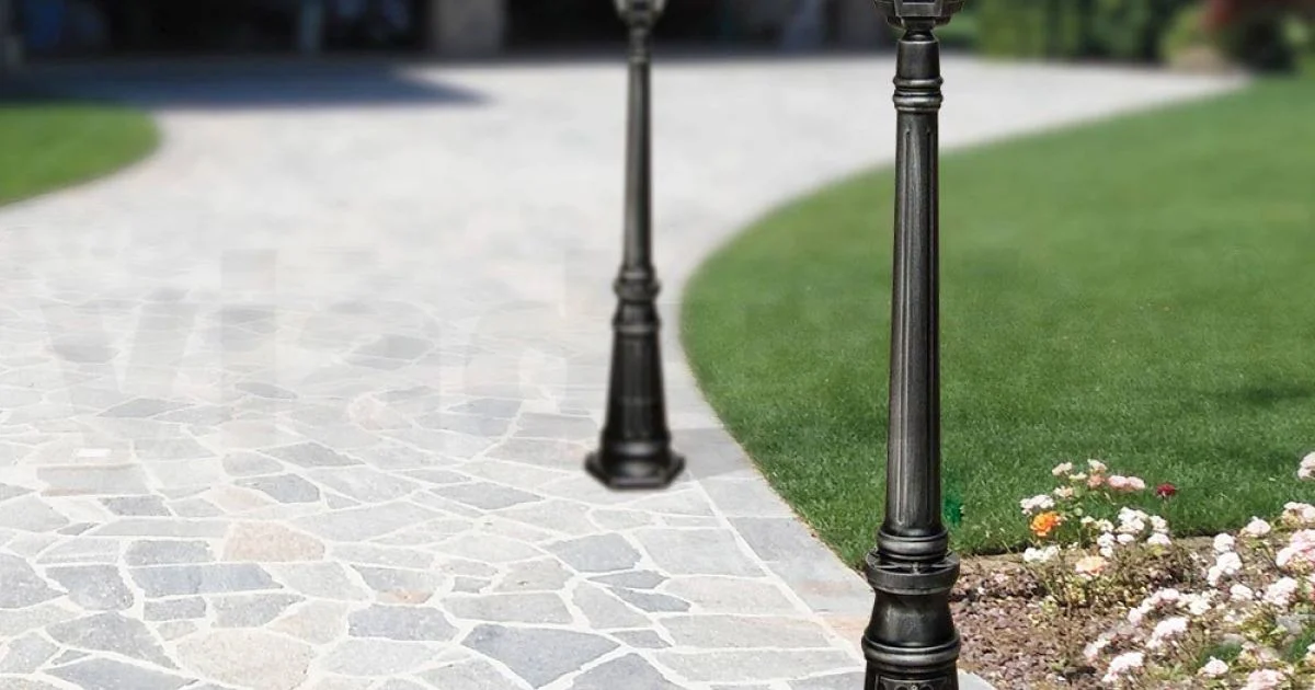 Lampione Alto 154 cm da Giardino in Vetro e 5 Finiture di Alluminio - Pinako