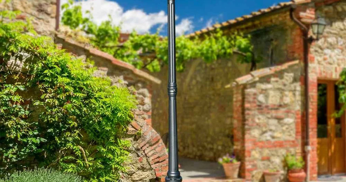 Lampione Alto 212 cm in Acrilico e Alluminio Antracite Made in Italy - Trovaantracite