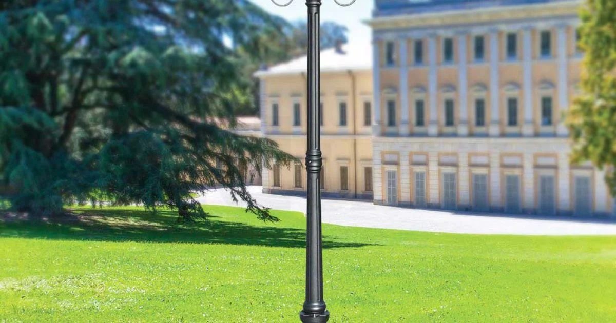 Lampione Alto 219 cm in Vetro e Alluminio Antracite Made in Italy - Scintilla
