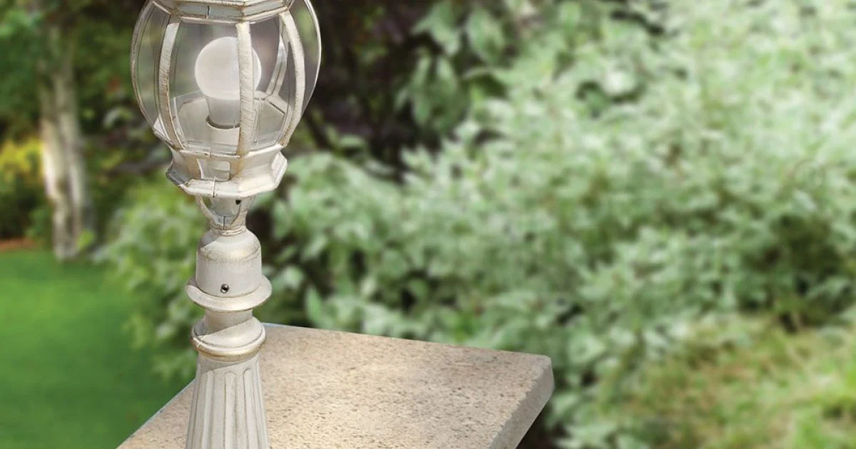 Lampione Giardino Stile Vintage in Alluminio Bianco Made in Italy - Dodo