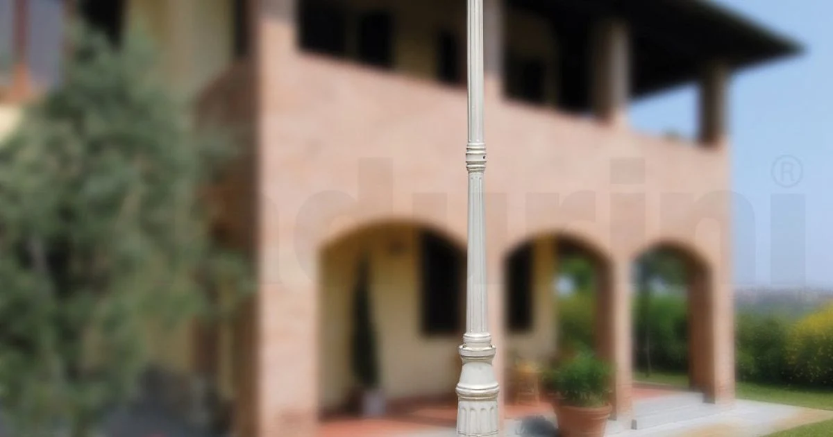 Lampione Stile Vintage a 3 Luci in Alluminio Bianco Made in Italy - Dodo