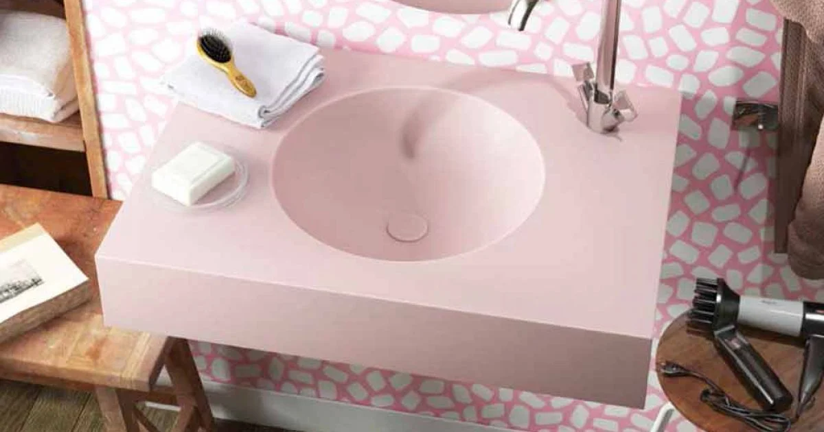 Lavabo circolare a sospensione in Luxolid fatto in Italia,Ruffano