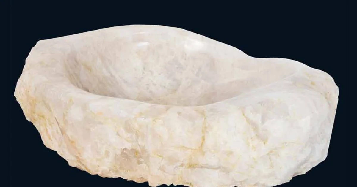 Lavabo da appoggio di design in quarzo cristallo Iva, fatto a mano