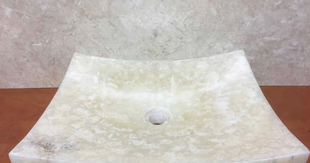 Lavabo da appoggio in pietra onice naturale Love, pezzo unico
