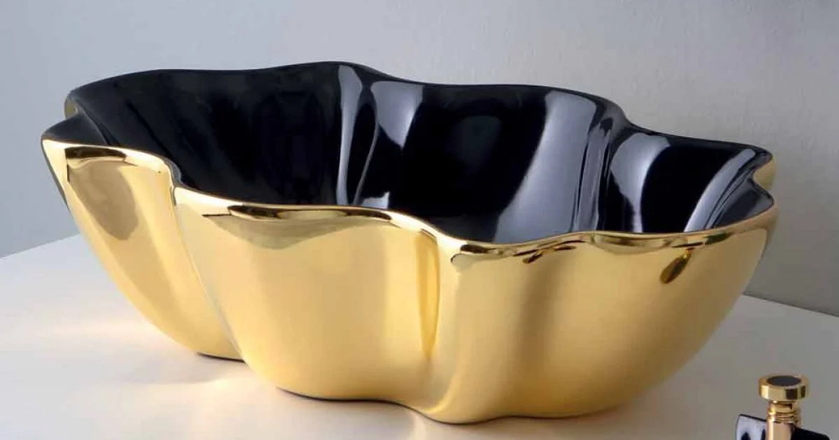 Lavabo da appoggio moderno in ceramica oro e nero fatto in Italia Cubo