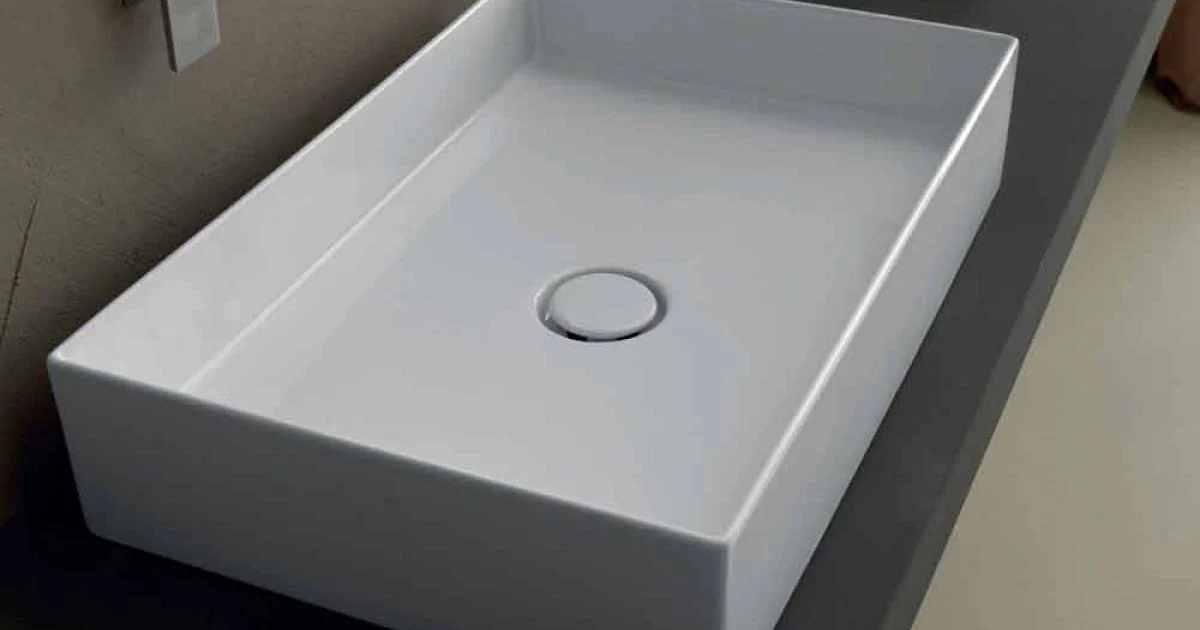 Lavabo in ceramica da appoggio design moderno Sun 60x37, made in Italy