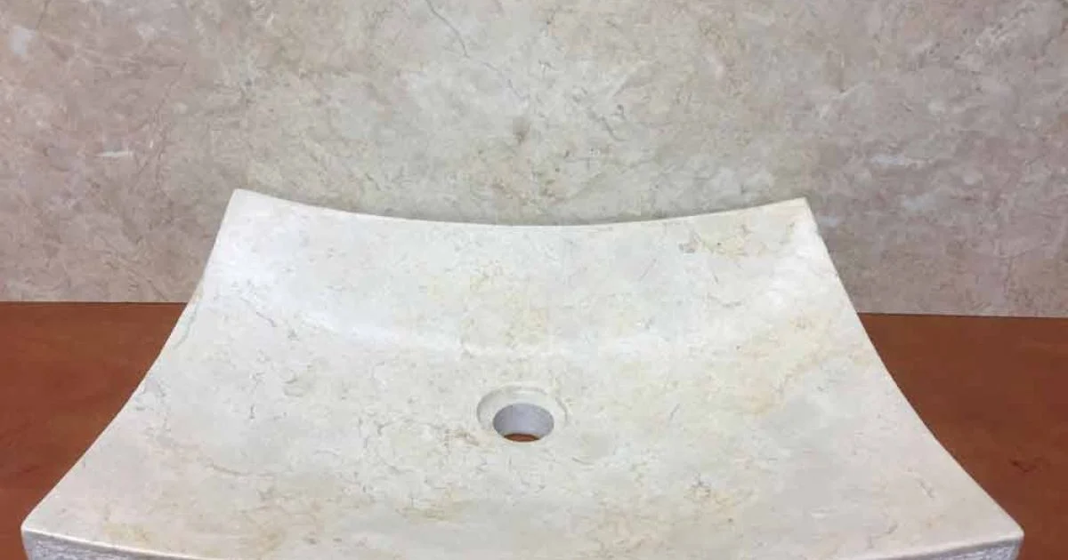 Lavabo in pietra naturale di design bianco Love, pezzo unico